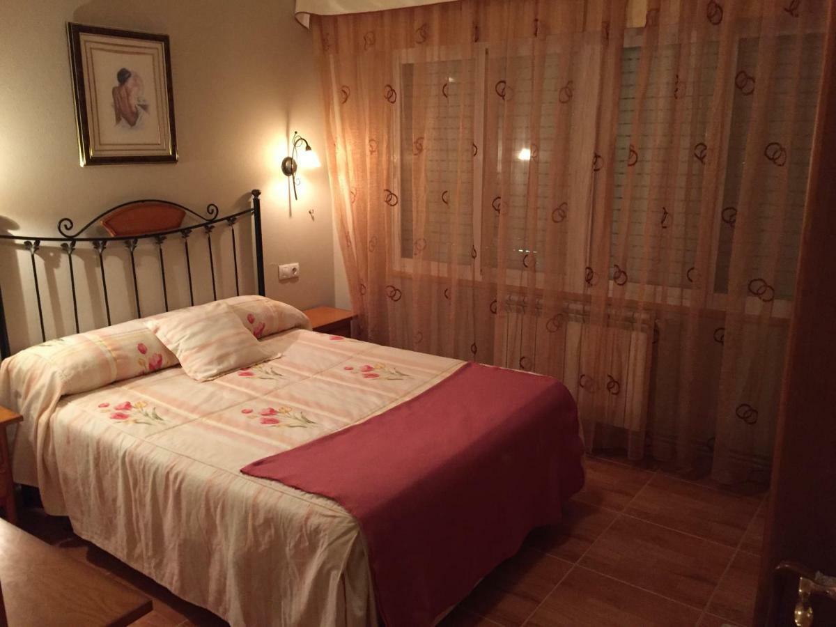 Pension Quilmes Vimianzo Bagian luar foto